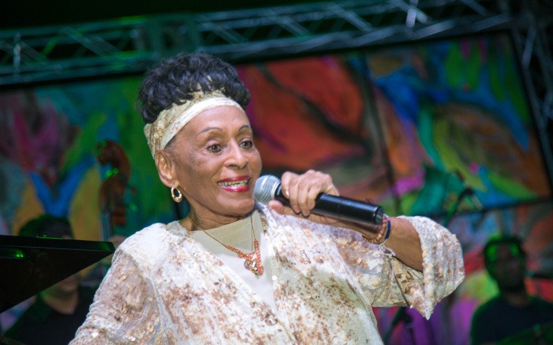 Omara Portuondo durante su actuación.